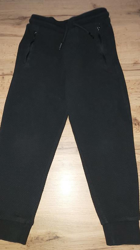 Teplaky, reserved,128