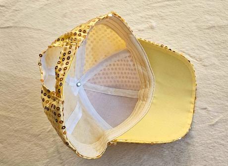 Dievcenska siltovka so zlatymi flitrami, 