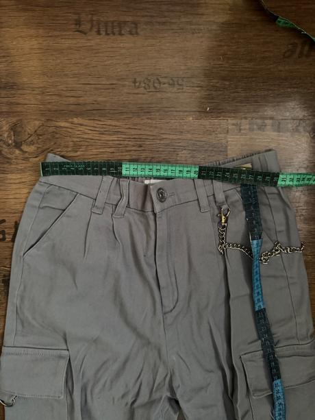 Kapsáče s retiazkou, reserved,152