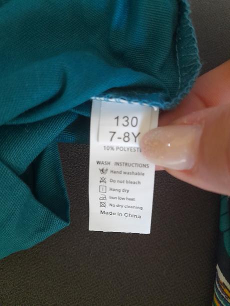 Sviatocny komplet, 128