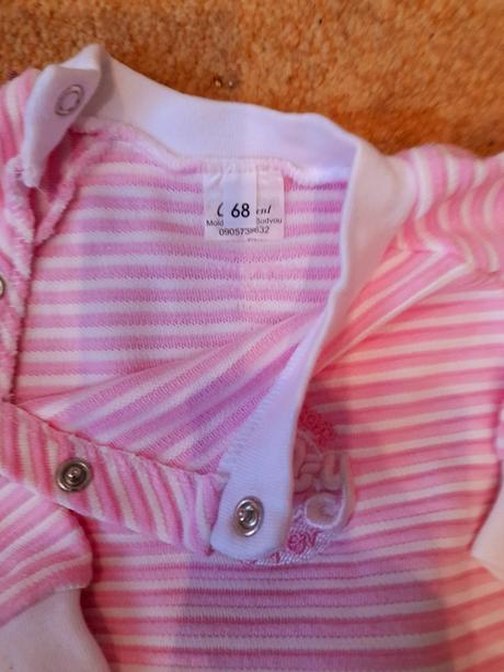 Dievčenská súprava, 68