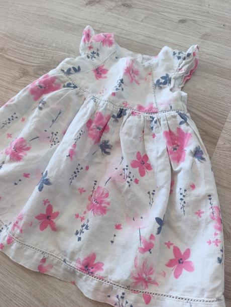 Nádherné kvietkované šaty, c&a,80