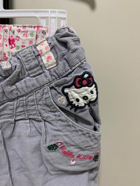 Sivo-fialové menčestráky hello kitty, c&a,86