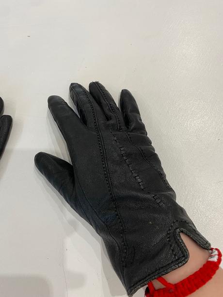 Krásne kožené rukavice,