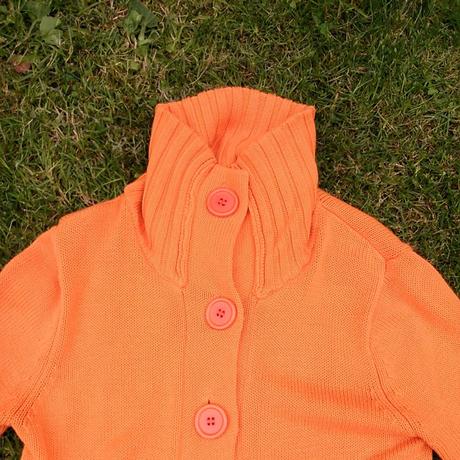 Pekný oranžový sveter, m