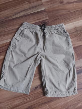 Šortky, f&f,164