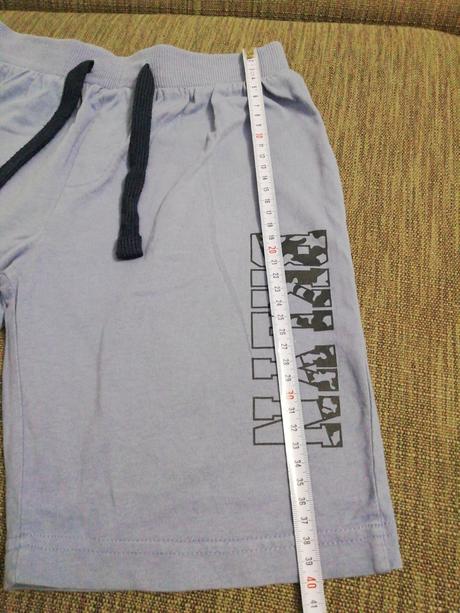 Krátke nohavice v super stave, 134