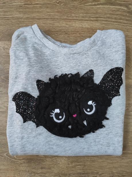 Mikina netopier veľ.134/140, vek 8-10 r., h&m,134