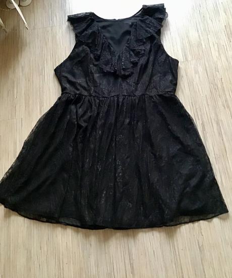 Krajkové šaty asos /66, 54