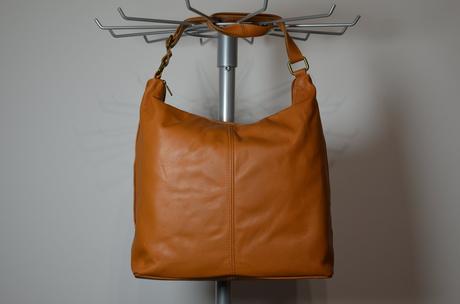 Kožená kabelka, 