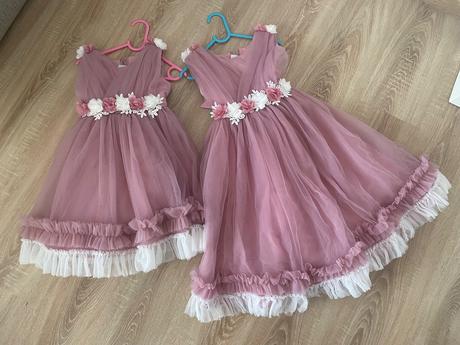 Šaty pre sestricky, 110