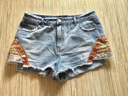Riflové kratasy missguided, 38