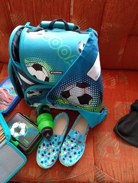 Predám školskú tašku na prvý a druhý stupeň., 