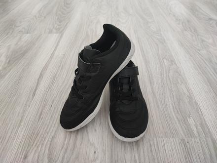 Tenistky veľkosť 33, 33