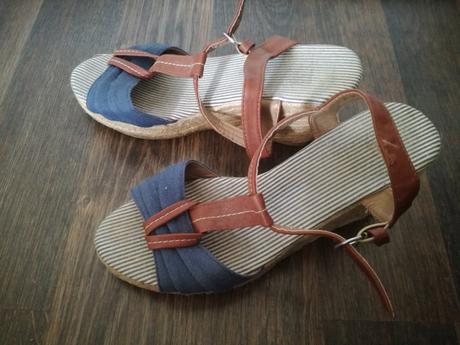 Sandále na platforme, 38