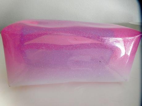 Krásna reserved kvalitná meniaca kozmetická taška, 