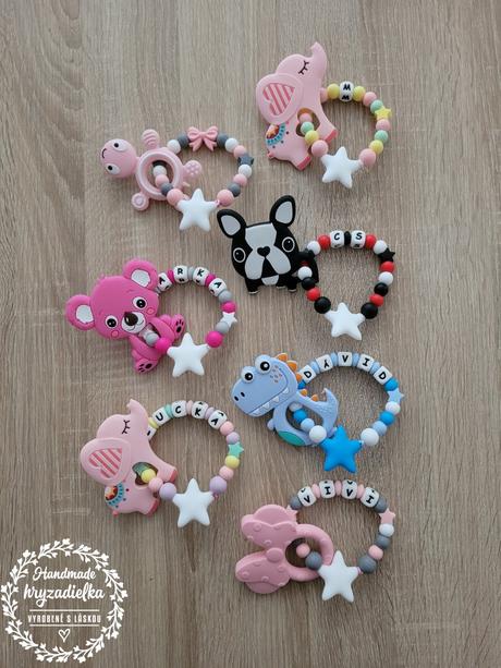 Hryzadielka a retiazky na cumlík,