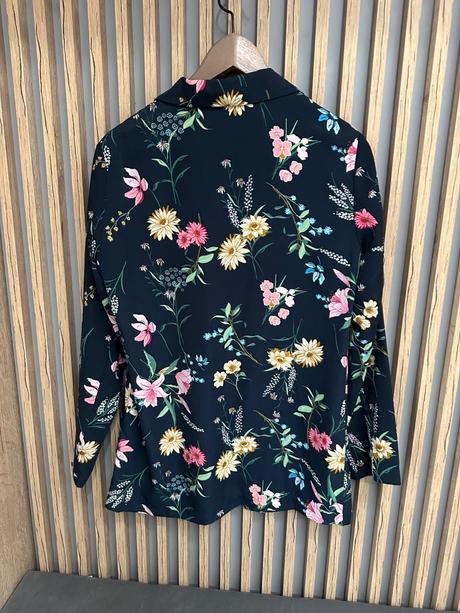 Esmara kvietkovaný svetrík, esmara,38