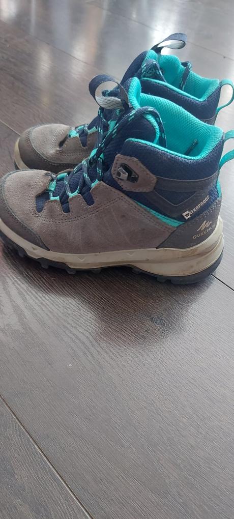 Turisticke topánky, quechua,28