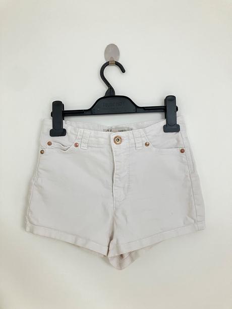 Hello kitty ručne maľované biele šortky, 34 / xs