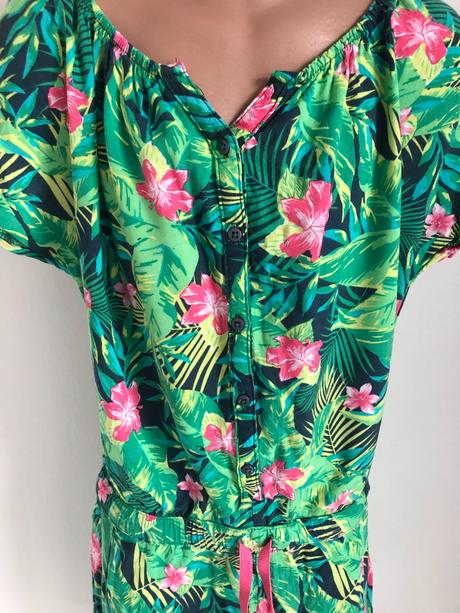 Letný overal s tropickým vzorom, 140