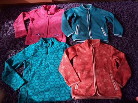 Sada 4 ks mikiniek vo veľ. 110/116, 110