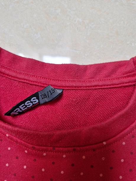 Dievcenska mikina, 128