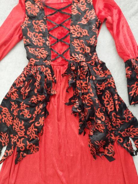 Kráľovná karnevalové šaty veľ.128-140,