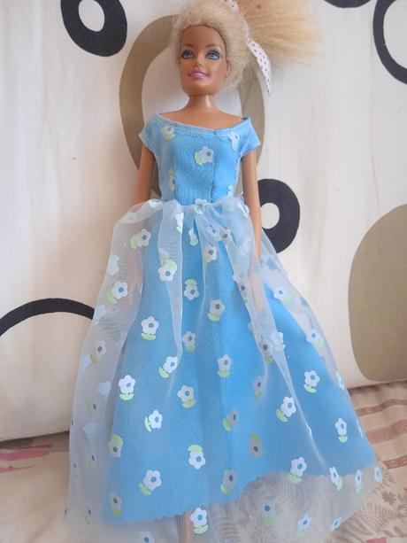 Šaty pre babiku barbie,
