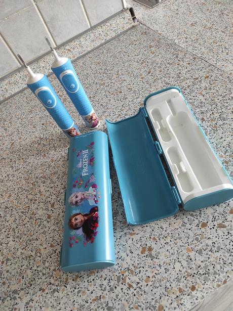 Zubné kefky braun detske s puzdrom, 