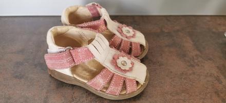 Sandálky pre princezničky, 19