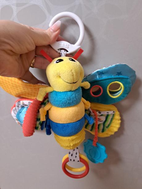 Motýľ na zavesenie,