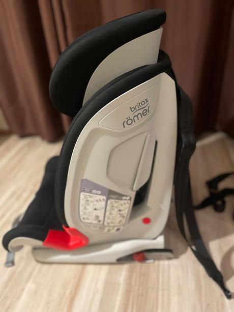 Polohovateľná autosedačka 9-36kg britax römer, britax