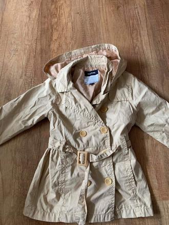 Dievčenský trenckot, 98