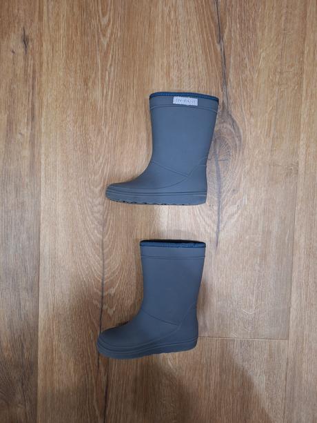 Enfant gumáky 25, en fant,25