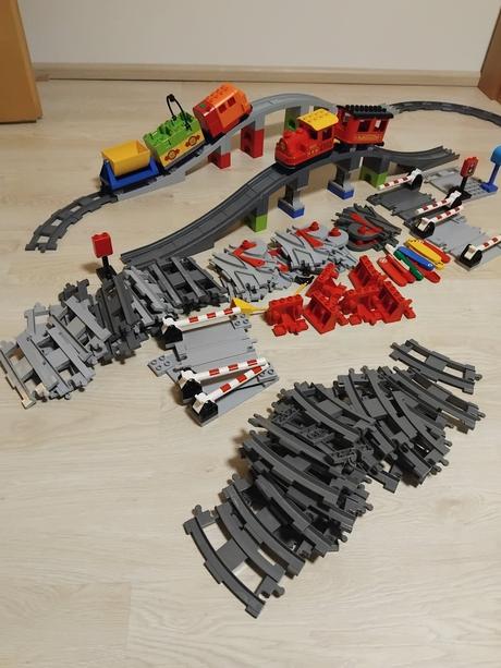 Lego- duplo vlaky- dve zostavy,