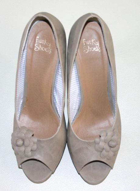 41 elegantné lodičky s kvietkom, 41