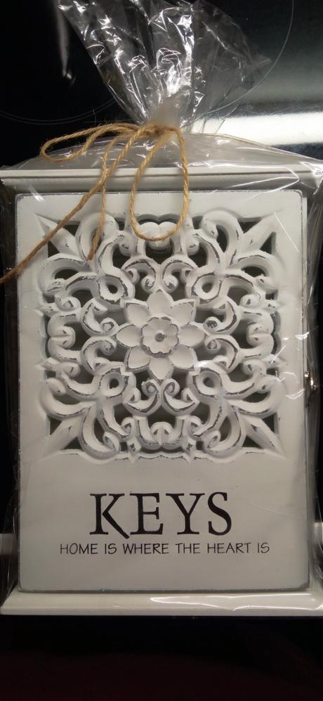 Skrinka na kľúče s mandalou, 