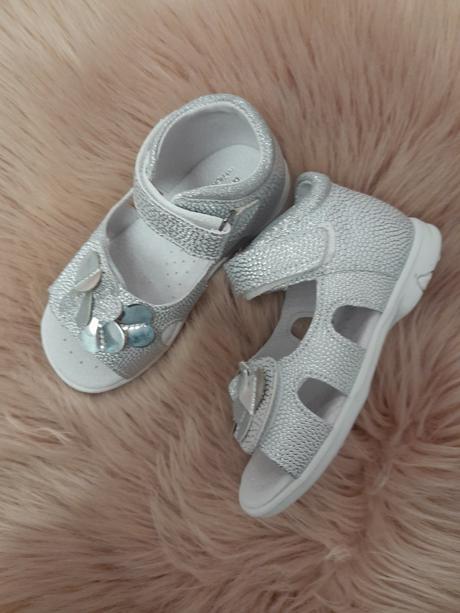 Dievčenské sandálky 23220948 b, kornecki,22 / 25