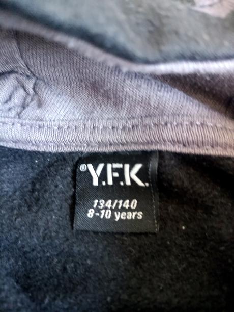 Predĺžená mikina 134-140 / na 8-10 r. - výborný st, 134