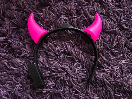 Čelenka s rožkami,