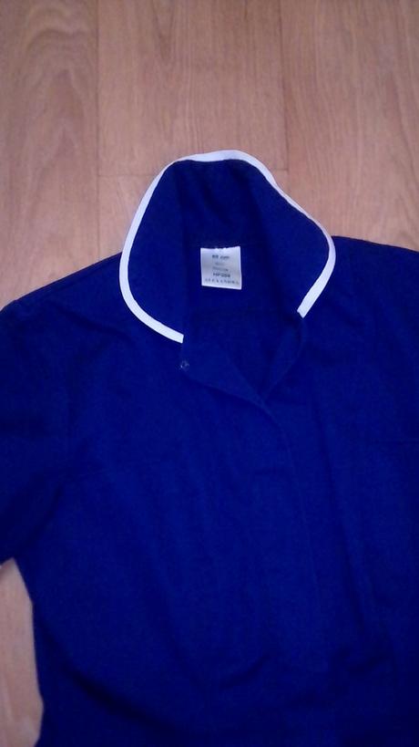 Zdravotnícka blúzka, 34