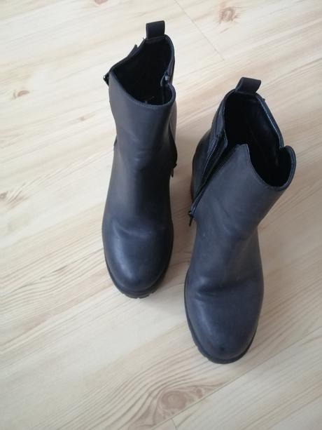 Čierne čižmičky, 36