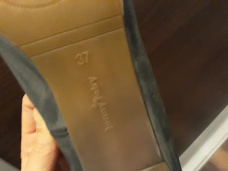 Tmavosede lodicky, 37