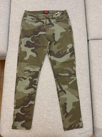 Retro nohavice maskáčové, m