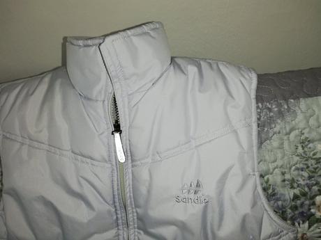 Oteplená vesta s, s