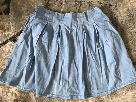 Tenká suknička, 152