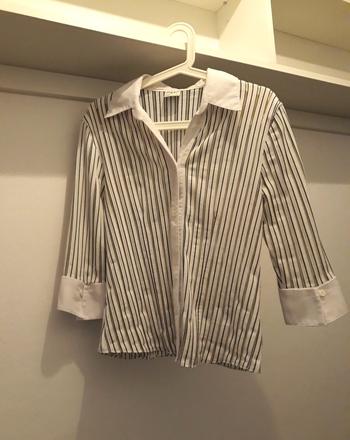 Damska bluzka s jemnymi pruzkami -, l