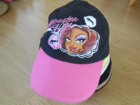 Šiltovka monster high, 128