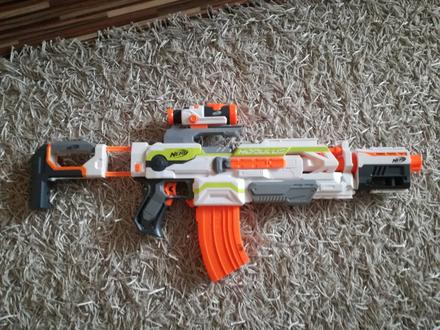 Nerf modulus pištoľ,